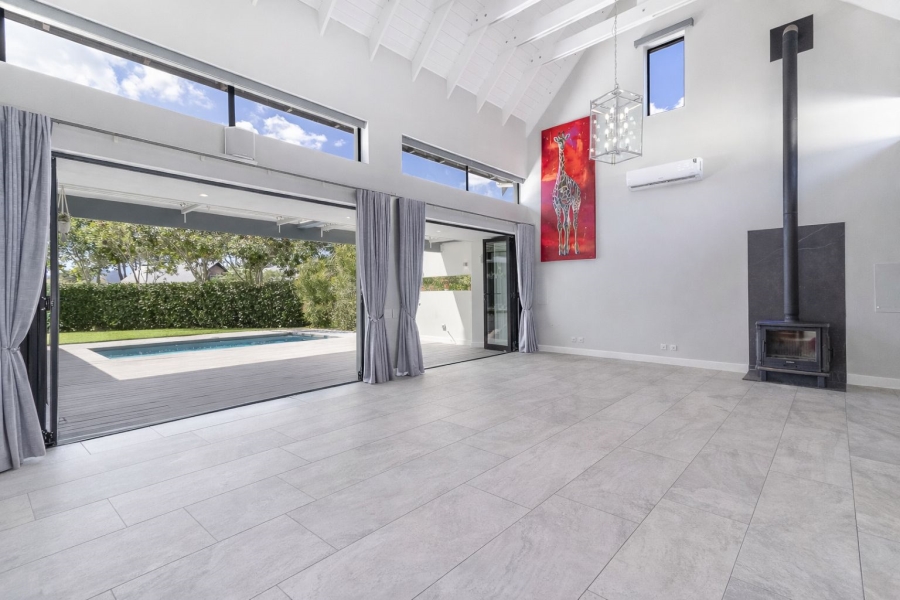 4 Bedroom Property for Sale in Pearl Valley at Val de Vie Western Cape